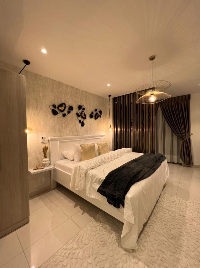 The Lennox Luxury Apartment Аккра Екстер'єр фото